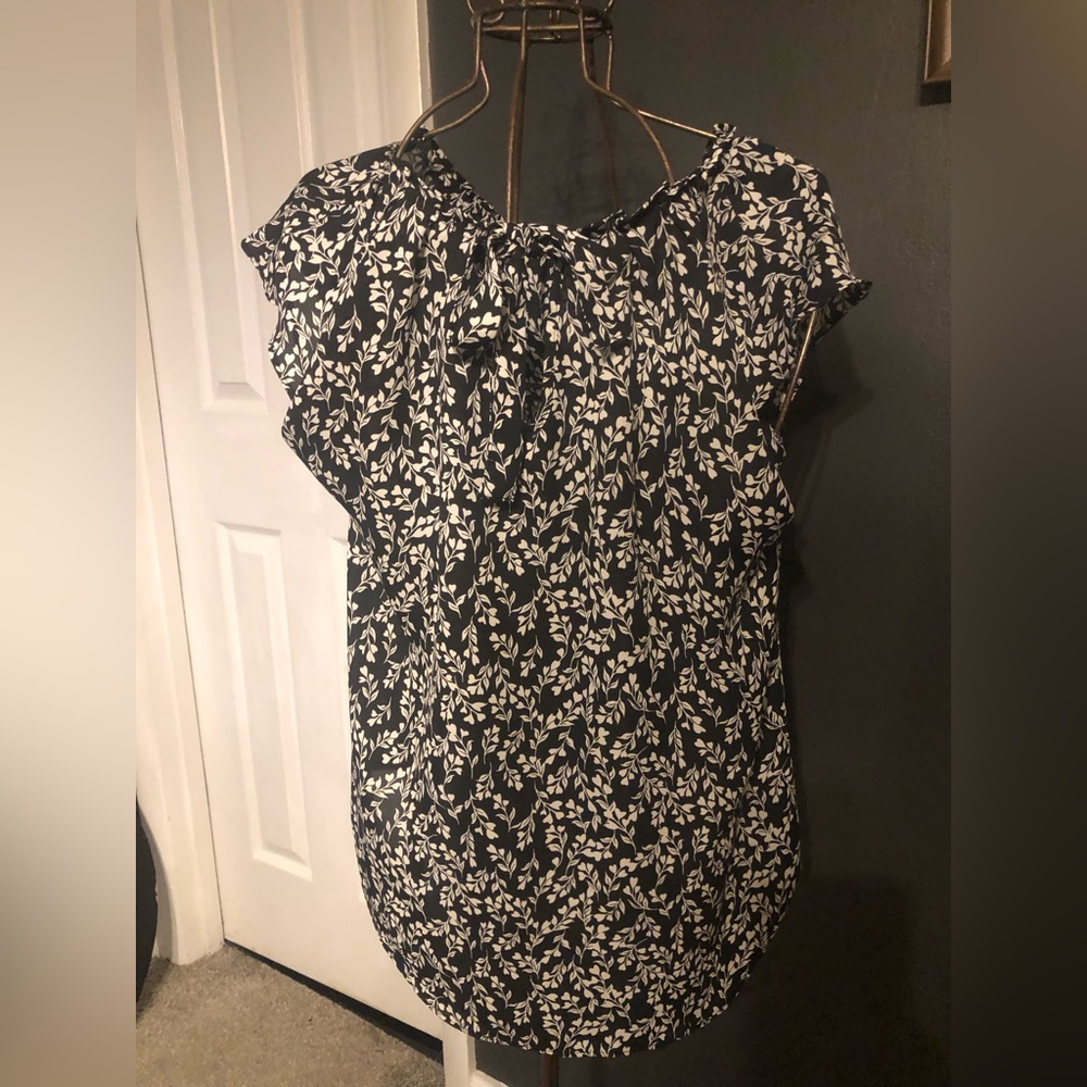 Lauren Conrad top
